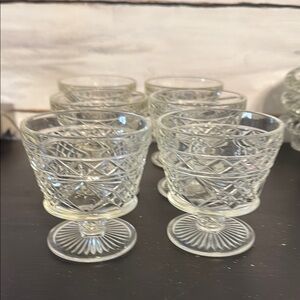 Elegant Clear Glass Goblets Set